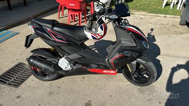 Aprilia SR 50 - 2014