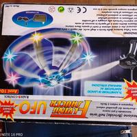 Gioco Flying UFO volante con luci 