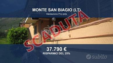 Immobile in asta di 243 m² con più di 5 locali a M