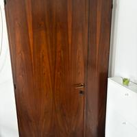 Porta a due battenti