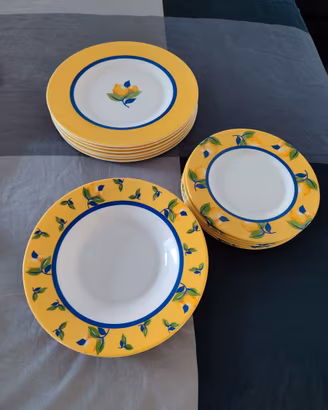 Set Servizio Piatti in Ceramica