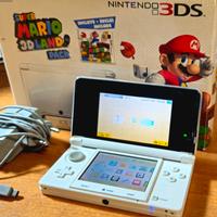 Nintendo 3DS (ice white) + Box Giochi 