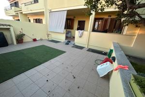 Casa Semi indipendente con cortile e posto auto
