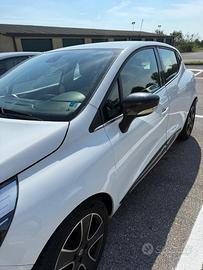 auto con tagliandi effettuati regolarmente
