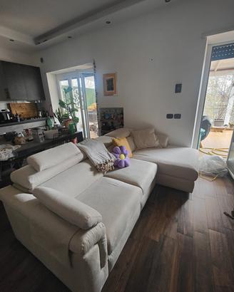 Divano angolare Poltronesofà