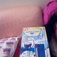 Sigillata nella sua confezione scopa lavasciuga