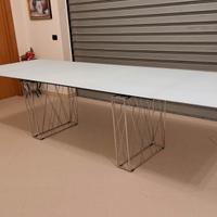 Tavolo in cristallo allungabile