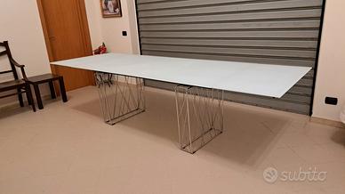 Tavolo in cristallo allungabile