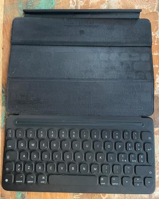 Apple smart keyboard folio