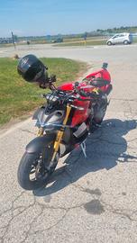 Ducati streetfighter v4s 