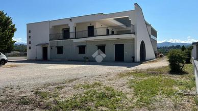 CAPANNONE A CASTELLIRI