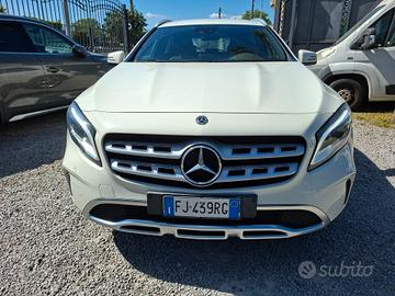 Mercedes-benz GLA 200 180 d Premium