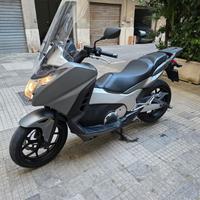 Honda Integra 750 - 2014