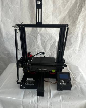 Stampante 3D Ender 3 Pro con upgrade in alluminio