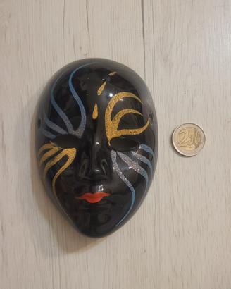 Maschera da parete in ceramica in buone condizioni