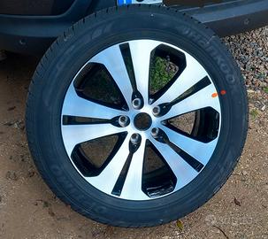 CERCHIO CON GOMMA DA 18 POLLICI KIA SPORTAGE
