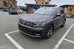 Tiguan Sport R-line 1.4 125cv benzina manuale 