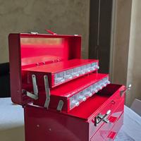 Cassetta porta attrezzi vintage in metallo