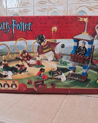 Set Lego Harry Potter 4737 Quidditch Match.