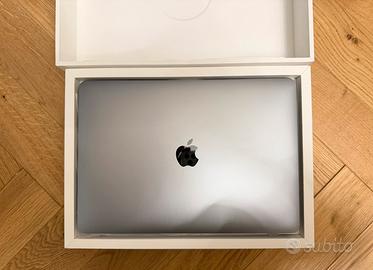 Macbook Air 13" - (M1, 2020)