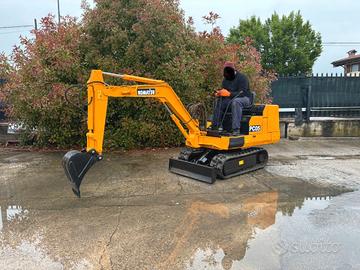 E297-ESCAVATOTRE KOMATSU PC 05