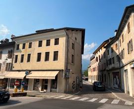 Palazzo storico in centro a Feltre