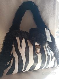 borsa a spalla ecopelle zebrata con pelliccia sint