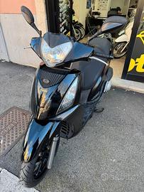 Kymco People 300 S - 2012 - PERMUTE