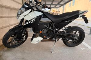 Ktm duke 690