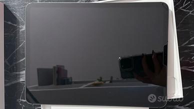 iPad Pro 11-inch (2nd Generation) Wi-Fi + Cellular