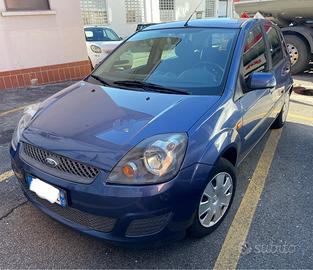 Ford fiesta 5 serie 1.2 16v benzina euro 4
