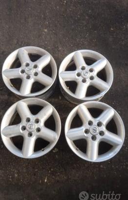 4 cerchi Nissan quashqai raggio 16 x 6 1/2 jj