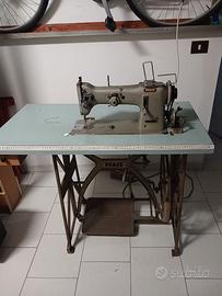 Macchina per cucire lineare