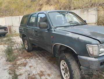 Toyota 4 runner 2.4 TD. Ricambi