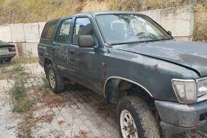 Toyota 4 runner 2.4 TD. Ricambi