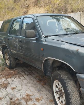 Toyota 4 runner 2.4 TD. Ricambi