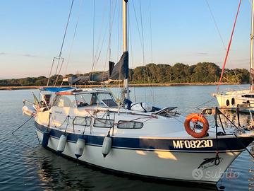 Barca a vela motorsailer