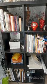 libretia in legno nera 