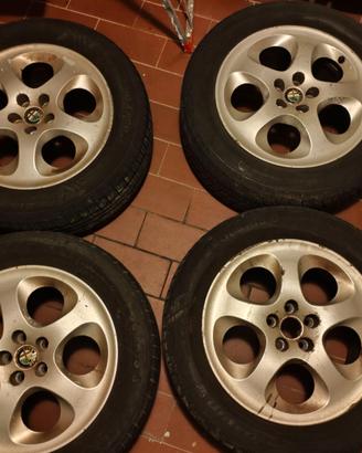 Cerchi in Lega Alfa Romeo147 + Gomme Invernali