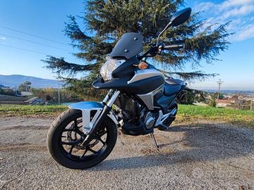 Honda NC700X CAMBIO AUTOMATICO