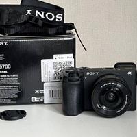 Sony A6700 obiettivo Sony E PZ 16-50mm kit+bonus
