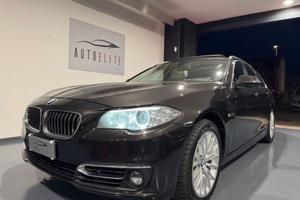 BMW 520 d xDrive Luxury Line/TETTO PANORAMICO