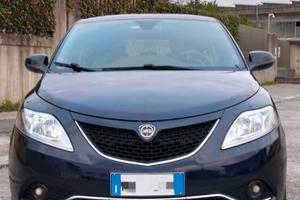 Lancia Ypsilon 1.200 Silver