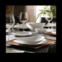 servizio piatti in porcellana 