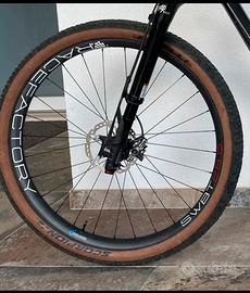 Ruote Mtb Racefactory in carbonio