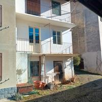 Casa semindipendente con terreno Corio