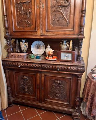 Credenza antica in legno massello