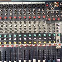 Mixer Soundcraft EFX12