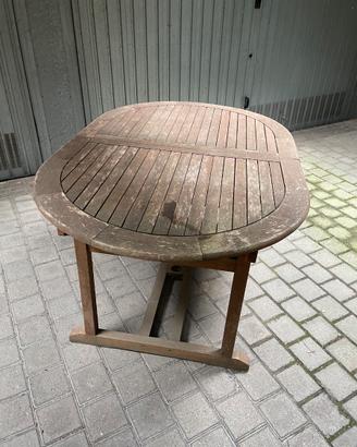 Tavolo in legno da giardino allungabile