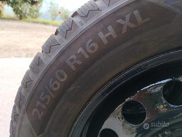 N.4 gomme invernali con cerchi